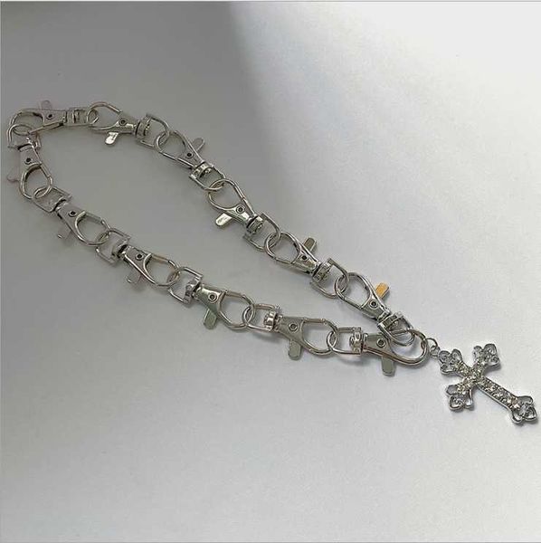 Women Full Rhinestone Pendant Clavicle Chain Punk Hip Hop Metal Retro Necklace Chains, Silver
Women Full Rhinestone Pendant Clavicle Chain Punk Hip Hop Metal Retro Necklace Chains, Silver