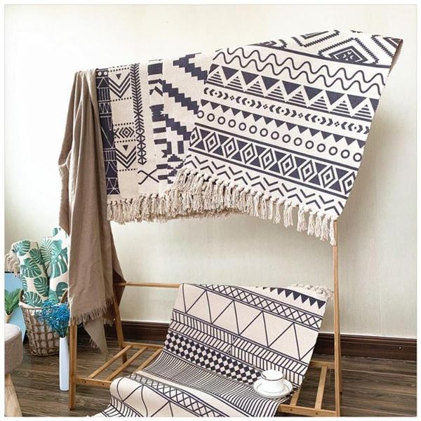 solid color thick coral velvet carpet modern living room area bedroom bedside rug tatami crawling mat home decoration carpets
solid color thick coral velvet carpet modern living room area bedroom bedside rug tatami crawling mat home decoration carpets