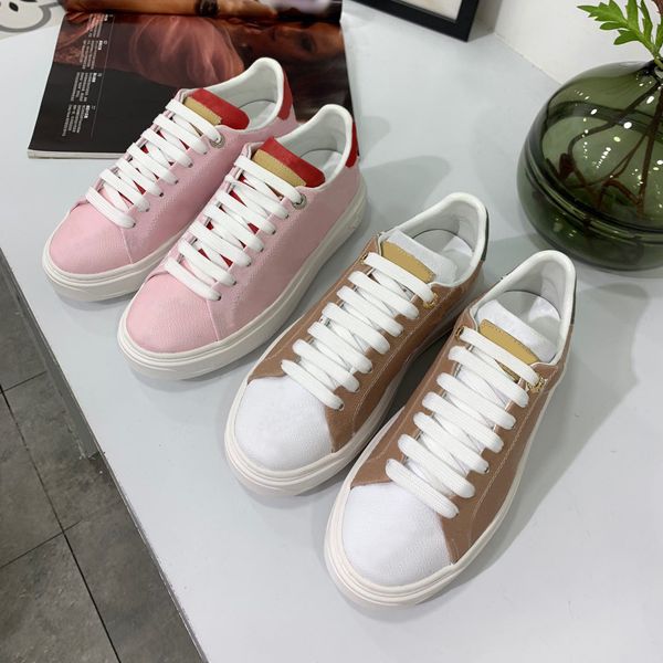 2021 genuine leather women casual shoes ladies sneaker fashion platform lace up old flower slippers with box q-42, Black
2021 genuine leather women casual shoes ladies sneaker fashion platform lace up old flower slippers with box q-42, Black