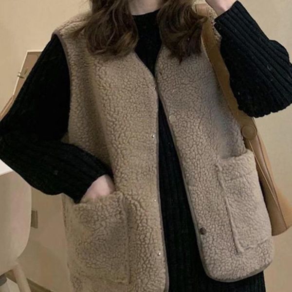 women's vests spring and autumn 2021 french imitation lamb wool thickened warm, with loose sleeveless vest coat for women, Black;white
women's vests spring and autumn 2021 french imitation lamb wool thickened warm, with loose sleeveless vest coat for women, Black;white