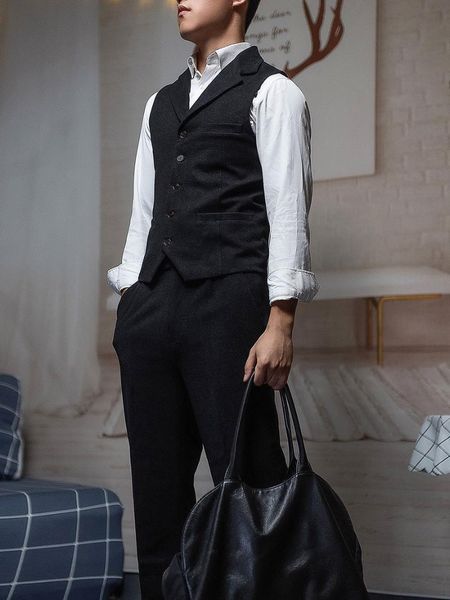 men's vests autumn and winter knitted herringbone vest american retro suit flat collar slim gentleman jacket, Black;white
men's vests autumn and winter knitted herringbone vest american retro suit flat collar slim gentleman jacket, Black;white