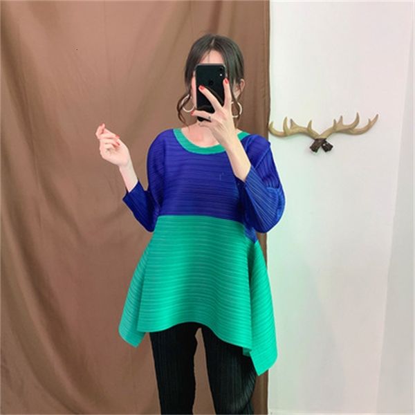 knits fashionable joker fold type loose patchwork three quarter irregular a-line t-shirt, White
knits fashionable joker fold type loose patchwork three quarter irregular a-line t-shirt, White