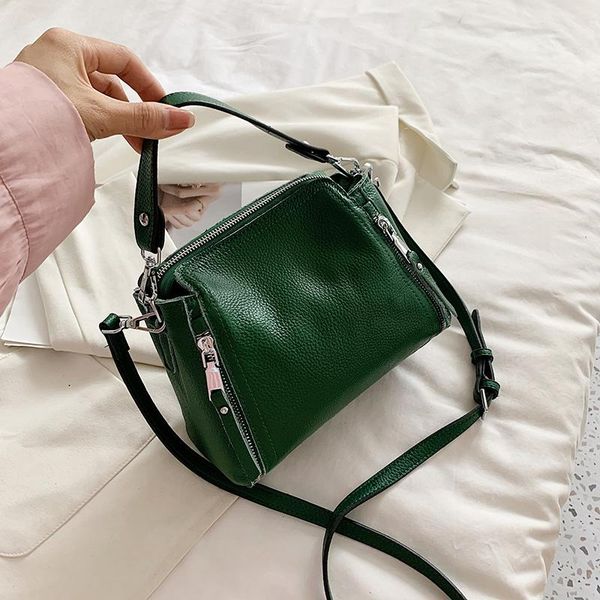 evening bags 100% genuine leather tote bag fashion women handbag designer cowhide bucket luxury women's messenger female shoulder 
evening bags 100% genuine leather tote bag fashion women handbag designer cowhide bucket luxury women's messenger female shoulder