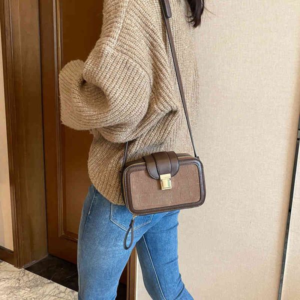 foreign style women's bag 2021 autumn and winter fashion popular messenger texture stone pattern single shoulder small square, Black;red
foreign style women's bag 2021 autumn and winter fashion popular messenger texture stone pattern single shoulder small square, Black;red