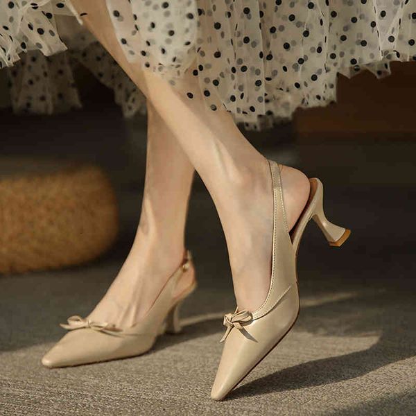 sandals bowknot pointed to the woman hoof high heels turn buckle women's shoes genuine leather slings sandals size 34-41 48iu, Black
sandals bowknot pointed to the woman hoof high heels turn buckle women's shoes genuine leather slings sandals size 34-41 48iu, Black