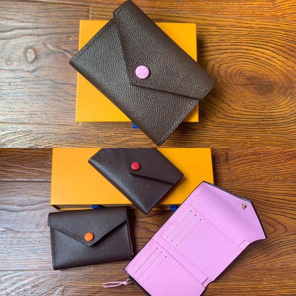 zipper 2021 wholesale 3 pocke colors fashion single men women leather wallet lady ladies short purse, Red;black
zipper 2021 wholesale 3 pocke colors fashion single men women leather wallet lady ladies short purse, Red;black