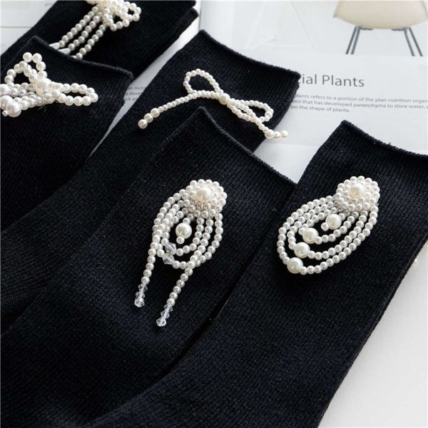 medium tube stockings children's autumn and winter pearl heavy industry black design high cotton, Black;white
medium tube stockings children's autumn and winter pearl heavy industry black design high cotton, Black;white
