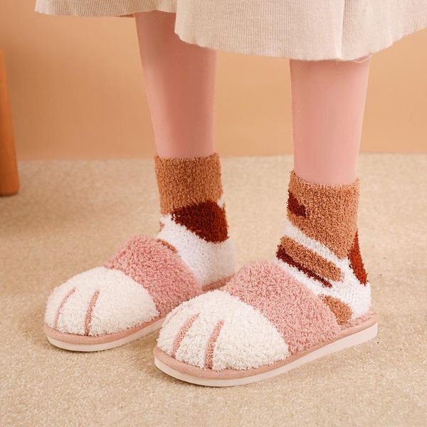 slippers winter cute cat designer house women fur floor mute bedroom lovers warm plush shoes indoor ladies fluffy slides, Black
slippers winter cute cat designer house women fur floor mute bedroom lovers warm plush shoes indoor ladies fluffy slides, Black
