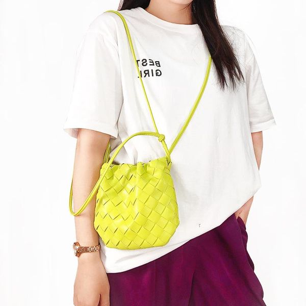 shoulder bags women's bucket bag summer woven shopping purse beach handbag straw handbags travel
shoulder bags women's bucket bag summer woven shopping purse beach handbag straw handbags travel