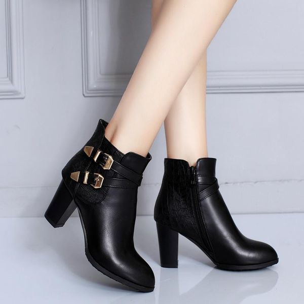 boots 2021 autumn black brown cross buckle strap block high heels ankle boot women plus size shoes motorcycle ridding
boots 2021 autumn black brown cross buckle strap block high heels ankle boot women plus size shoes motorcycle ridding