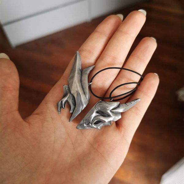 chains creativity game personality necklace warrior hayate swordsman yasuo pendant men and women couple brother party gift, Silver
chains creativity game personality necklace warrior hayate swordsman yasuo pendant men and women couple brother party gift, Silver