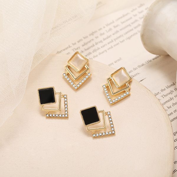 studs earrings s925 silver needle korean temperament diamond geometric net red popular personality fashion indifference wind, Golden;silver
studs earrings s925 silver needle korean temperament diamond geometric net red popular personality fashion indifference wind, Golden;silver