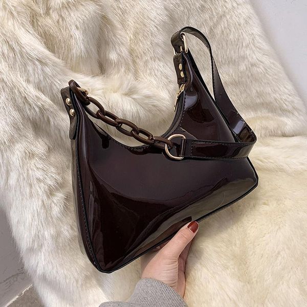 half moon patent leather shoulder bag for women 2021 simple trendy luxury solid color handbags female travel bags
half moon patent leather shoulder bag for women 2021 simple trendy luxury solid color handbags female travel bags