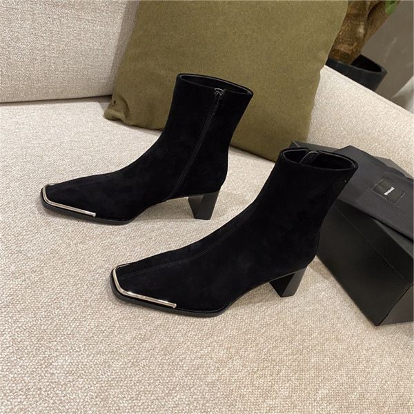 slippers women's shoes autumn and winter metal square head thick-heeled short boots as star in the leather 1 3m7k, Black
slippers women's shoes autumn and winter metal square head thick-heeled short boots as star in the leather 1 3m7k, Black