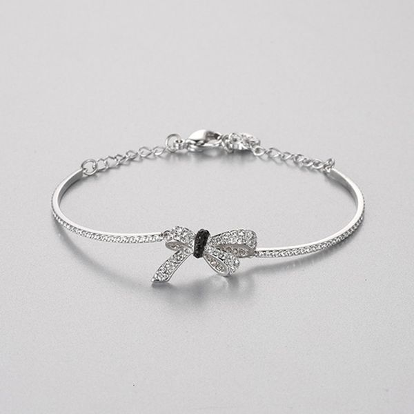 bracelet shi jia black and white two color bow female element crystal, Golden;silver
bracelet shi jia black and white two color bow female element crystal, Golden;silver