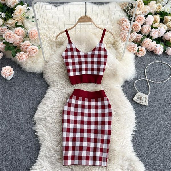 summer knit two piece women tracksuits set vintage style plaid print sleeveless cropped and mini pencil skirt suits clothing, Gray
summer knit two piece women tracksuits set vintage style plaid print sleeveless cropped and mini pencil skirt suits clothing, Gray