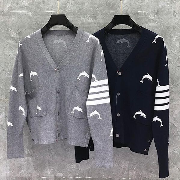 men's sweaters fashion 2021 brand men women slim fit o-neck cardigan clothing striped wool dolphin pattern winter casual coat, White;black
men's sweaters fashion 2021 brand men women slim fit o-neck cardigan clothing striped wool dolphin pattern winter casual coat, White;black