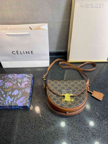 2021 new lisa same old flower triumphal arch saddle bag single shoulder flip bag fashion versatile messengerzlyzly
2021 new lisa same old flower triumphal arch saddle bag single shoulder flip bag fashion versatile messengerzlyzly