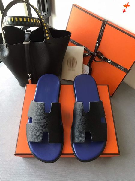 2021 designer fashion luxurys men slippers summer beach genuine leather rivet slipper flip flops sandals man casual flat slides with box lar, Black
2021 designer fashion luxurys men slippers summer beach genuine leather rivet slipper flip flops sandals man casual flat slides with box lar, Black