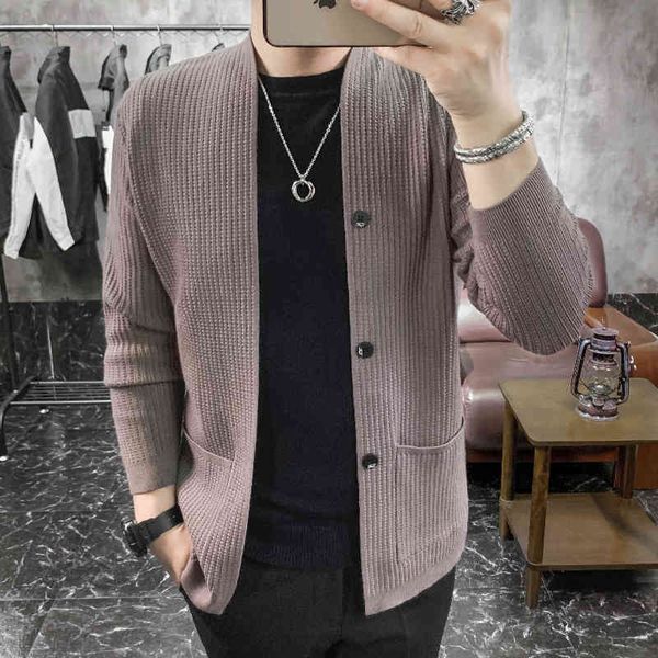 clothing new autumn 2021 fashion knitwear button decor korean men sweater front pocket casual male cardigan, Black;white
clothing new autumn 2021 fashion knitwear button decor korean men sweater front pocket casual male cardigan, Black;white
