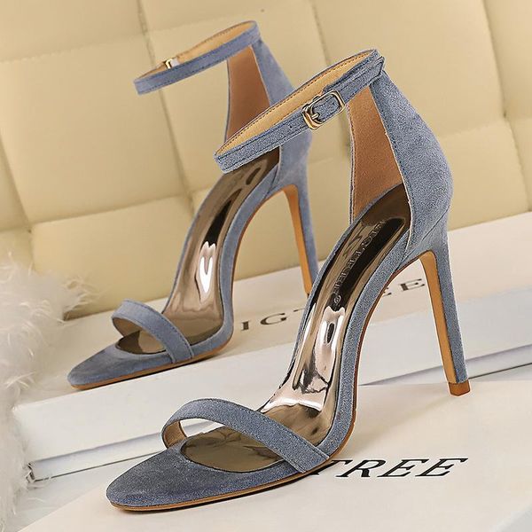 dress shoes 2021 summer concise women 10cm fetish high heels nightclub sandals suede open toe green blue red female, Black
dress shoes 2021 summer concise women 10cm fetish high heels nightclub sandals suede open toe green blue red female, Black