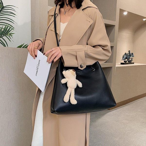 textured tote big bag 2021 brand fashion messenger wild retro large capacity female personality single shoulder cross body
textured tote big bag 2021 brand fashion messenger wild retro large capacity female personality single shoulder cross body