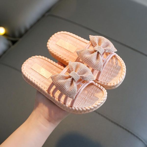 slipper 2021 summer kids slippers slides girls beach shoes pleated ruffles bow childrens for bath swimming outdoor, Black;grey
slipper 2021 summer kids slippers slides girls beach shoes pleated ruffles bow childrens for bath swimming outdoor, Black;grey