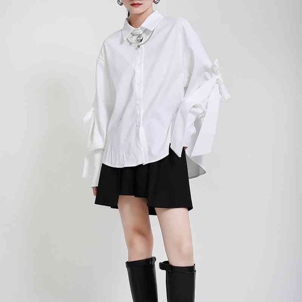 blouses Msxu female niche design sleeves loose shirt lace and lazy single-breasted style long cardigan top, White
blouses Msxu female niche design sleeves loose shirt lace and lazy single-breasted style long cardigan top, White