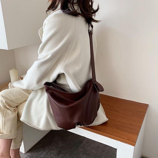totes fashion simple ladies shoulder messenger bag pu leather travel handbag trend crossbody bags women
totes fashion simple ladies shoulder messenger bag pu leather travel handbag trend crossbody bags women