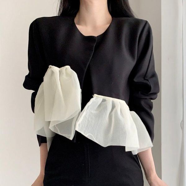 women's blouses & shirts korean women jacket chic autumn french round neck single breasted stitching irregular design bubble sleeve, White
women's blouses & shirts korean women jacket chic autumn french round neck single breasted stitching irregular design bubble sleeve, White