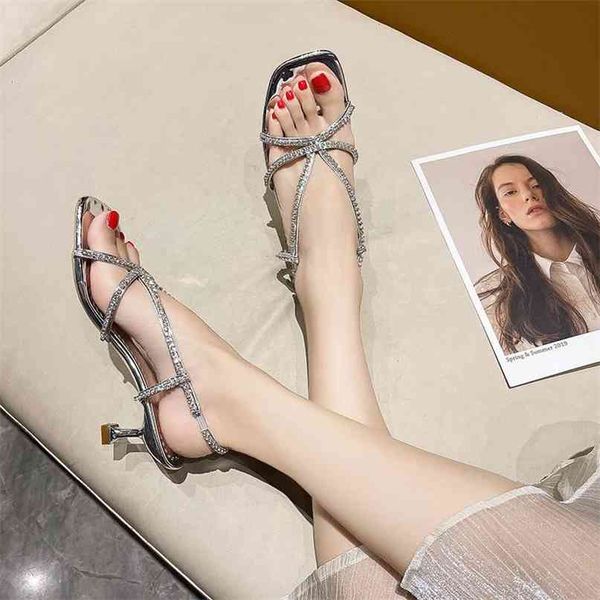 2021 belt open toe high wind heels women's 2021 summer water drill back trip belt m family sandals fashion sandals low solid flat heel, Black
2021 belt open toe high wind heels women's 2021 summer water drill back trip belt m family sandals fashion sandals low solid flat heel, Black