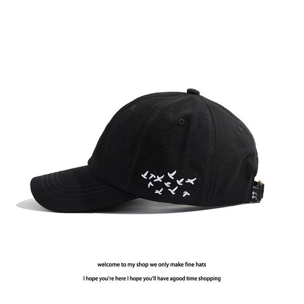 cap female spring and autumn usa soft thousand bird embroidery couple casual fashion simple baseball cap male, Black;white
cap female spring and autumn usa soft thousand bird embroidery couple casual fashion simple baseball cap male, Black;white