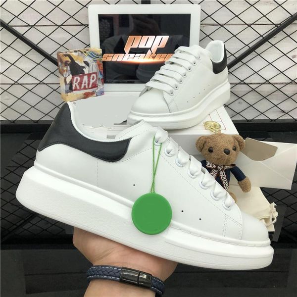 box fashion men shoe designer women leather lace up platform oversized sole sneakers white black mens womens luxury velvet suede casual shoe
box fashion men shoe designer women leather lace up platform oversized sole sneakers white black mens womens luxury velvet suede casual shoe
