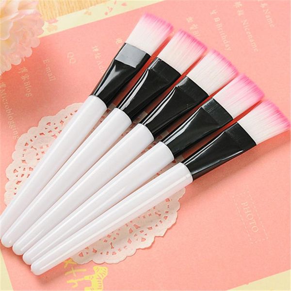 2pc professional mask brush soft nylon makeup brushes white or pink plastic handle cosmetic make up tools convenient and clean
2pc professional mask brush soft nylon makeup brushes white or pink plastic handle cosmetic make up tools convenient and clean