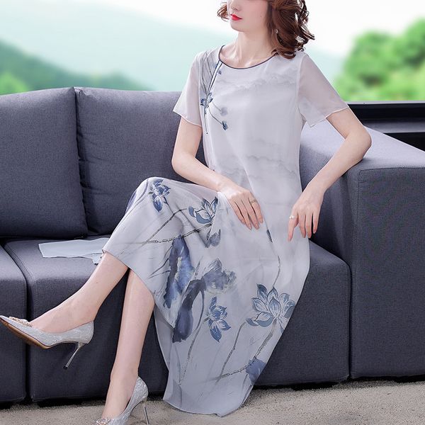 luxury cheongsam lady cheongsam drs 2021 summer mulberry silk temperament young elegant women's wear, Blue;red
luxury cheongsam lady cheongsam drs 2021 summer mulberry silk temperament young elegant women's wear, Blue;red