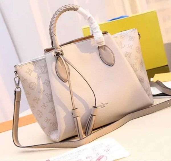designer luxury ale m55031 ladies handbags 2020 spring and summer handbags iconic handles shoulder bags totes cross body brand bag clutc
designer luxury ale m55031 ladies handbags 2020 spring and summer handbags iconic handles shoulder bags totes cross body brand bag clutc