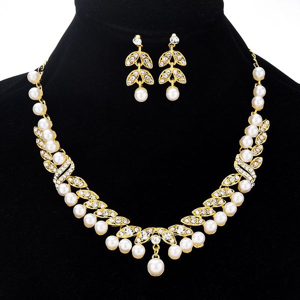 luxury bride jewelry 2021 wholesale two-piece bridal alloy necklace earrings sets wedding party banquet women accessories, White
luxury bride jewelry 2021 wholesale two-piece bridal alloy necklace earrings sets wedding party banquet women accessories, White