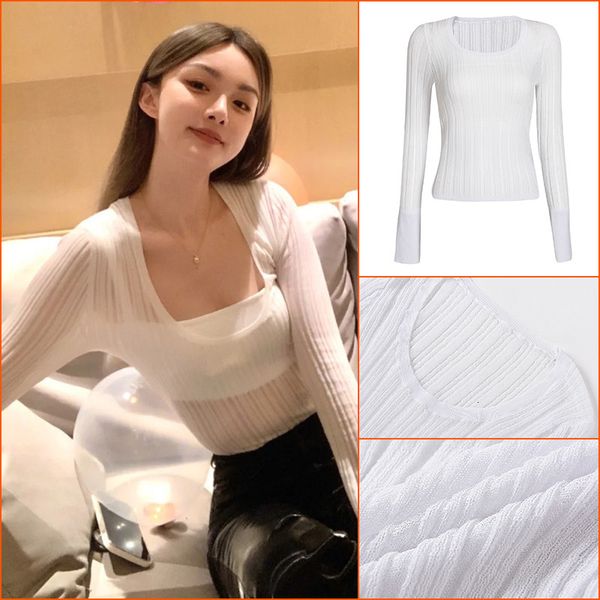 women's t-shirt early autumn thin small cardigan coat long sleeved sunscreen cloth air conditioner sweater short blouse for women, White
women's t-shirt early autumn thin small cardigan coat long sleeved sunscreen cloth air conditioner sweater short blouse for women, White