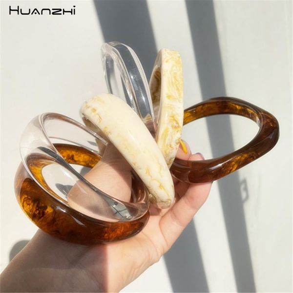 bangle huanzhi 2021 transparent resin acrylic vintage geometric round irregular bracelet for women girl party travel jewelry gifts, Black
bangle huanzhi 2021 transparent resin acrylic vintage geometric round irregular bracelet for women girl party travel jewelry gifts, Black