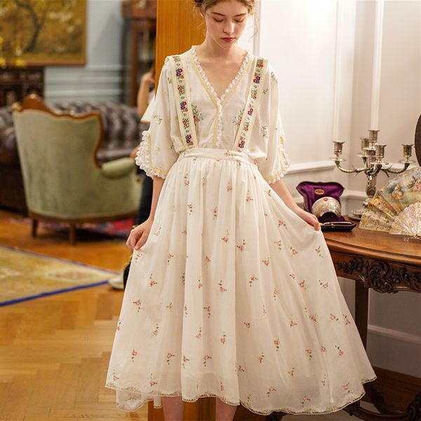 casual dresses women spring summer elegant vintage mori girls exquisite floral embroidery all-match detachable suspender strap skirts 6rby, Black;gray
casual dresses women spring summer elegant vintage mori girls exquisite floral embroidery all-match detachable suspender strap skirts 6rby, Black;gray
