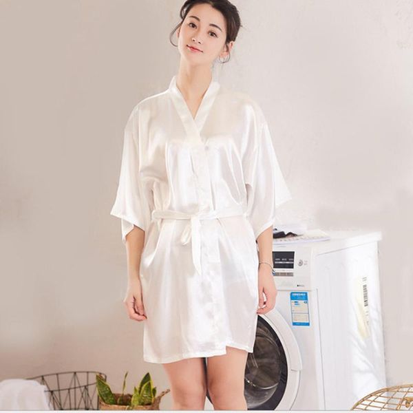 women's sleepwear women silk bathrobe summer thin half sleeve solid v neck ladies dressing gown with sashes loose satin robes for femal, Black;red
women's sleepwear women silk bathrobe summer thin half sleeve solid v neck ladies dressing gown with sashes loose satin robes for femal, Black;red