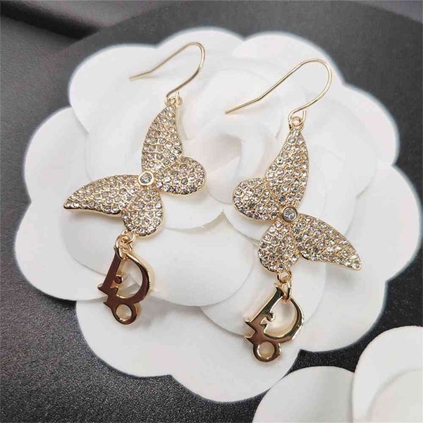 2021 luxury designer jewelry / new letter pendants personalized diamond inlaid butterfly fritillaria earrings women's hook show thin, Silver
2021 luxury designer jewelry / new letter pendants personalized diamond inlaid butterfly fritillaria earrings women's hook show thin, Silver