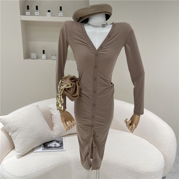 dress spring summer 2021 niche fashion design feminine cleavage in v single breasted plissado waist thin, Black;gray
dress spring summer 2021 niche fashion design feminine cleavage in v single breasted plissado waist thin, Black;gray