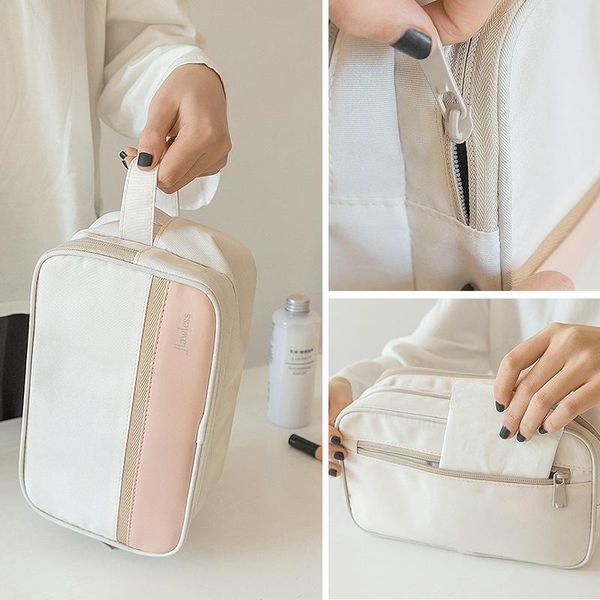 cosmetic bags & cases 2021 oxford cloth makeup high-end nordic style travel wash bag portable dry and wet separation wholesale
cosmetic bags & cases 2021 oxford cloth makeup high-end nordic style travel wash bag portable dry and wet separation wholesale