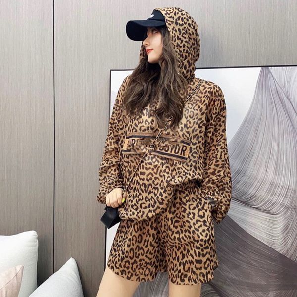 70% off 2021 new printed print shorts two piece trendy letter suit women xxnn, Gray