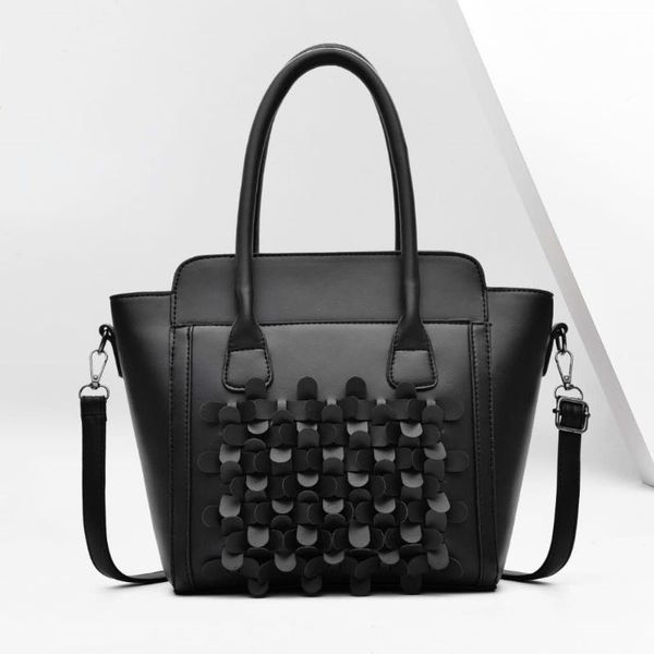 evening bags autumn and winter 2021 women's bag fashion elegant portable one shoulder messenger
evening bags autumn and winter 2021 women's bag fashion elegant portable one shoulder messenger