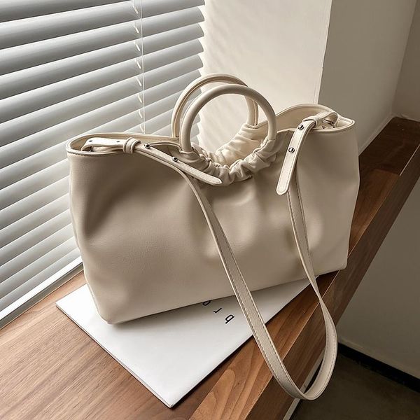 large-capacity bag handbags women's 2021 style fashion all-match simple shoulder tote cross body
large-capacity bag handbags women's 2021 style fashion all-match simple shoulder tote cross body