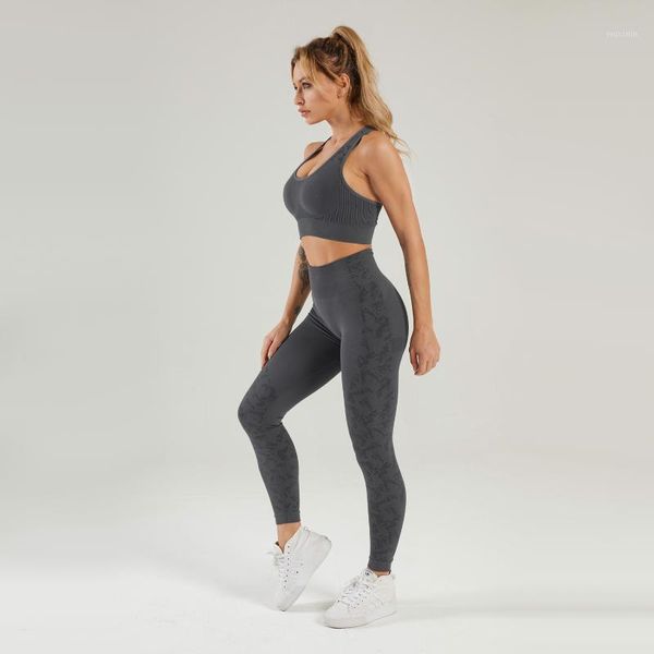 yoga outfit seamless workout set women floral exercise high waist running sport leggigns fitness suit elastic tracksuits
yoga outfit seamless workout set women floral exercise high waist running sport leggigns fitness suit elastic tracksuits