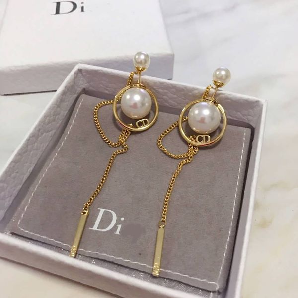 d home / dijia exquisite smart earrings 2021 new letter chain tassel round pearl long earrings lady, Golden
d home / dijia exquisite smart earrings 2021 new letter chain tassel round pearl long earrings lady, Golden