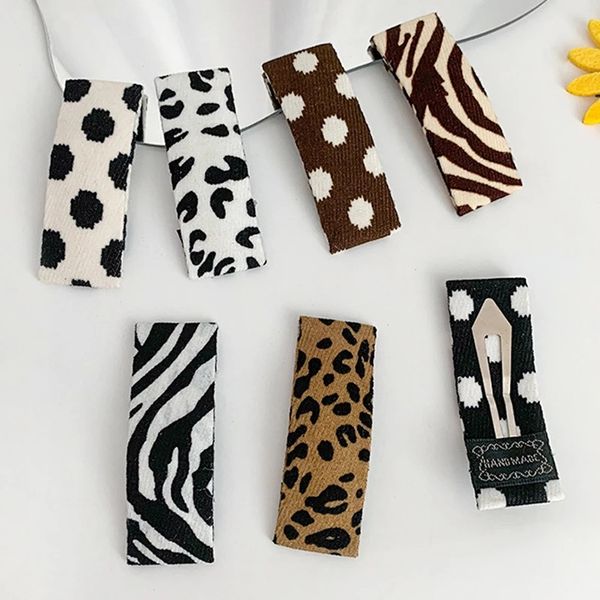 autumn winter retro leopard barrettes korean women girls fabric dot stripe cow printed bb clip hairpin hair accessorie, Slivery;white
autumn winter retro leopard barrettes korean women girls fabric dot stripe cow printed bb clip hairpin hair accessorie, Slivery;white